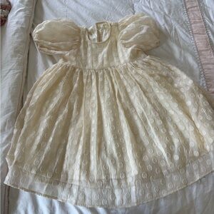 Cream Sweetheart Neckline Formal Sundress